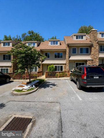 326 BRIGADE CT, Chesterbrook, PA 19087