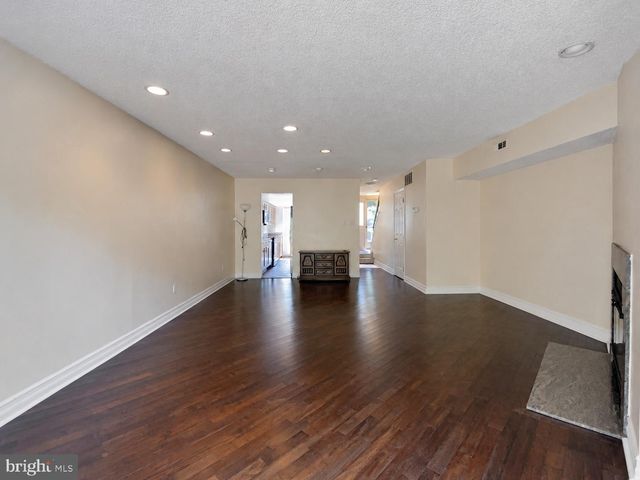 326 BRIGADE CT, Chesterbrook, PA 19087