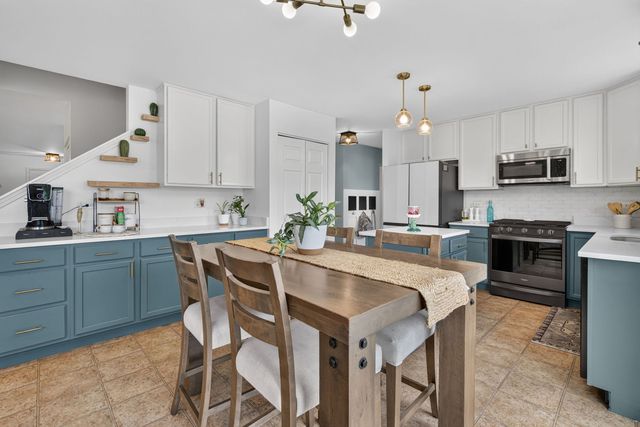 25102 Presidential Avenue, Plainfield, IL 60544