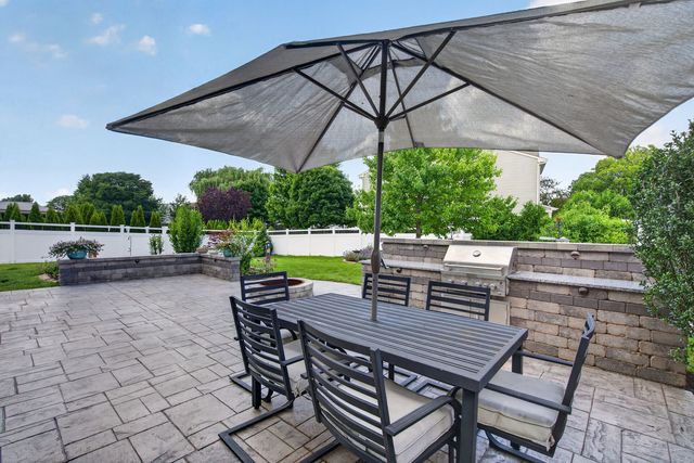 25102 Presidential Avenue, Plainfield, IL 60544