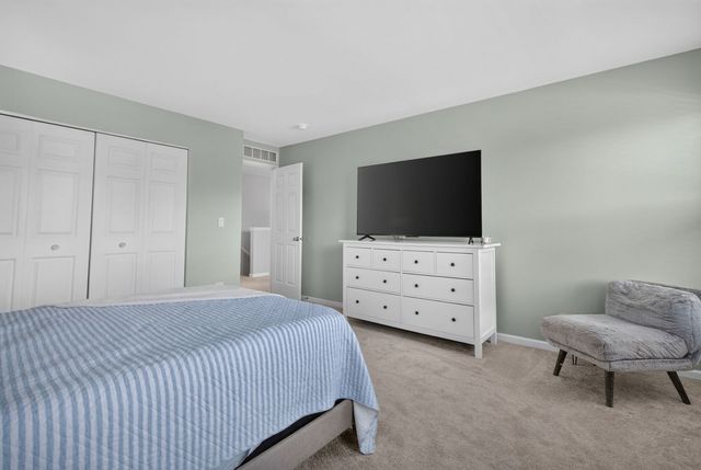 25102 Presidential Avenue, Plainfield, IL 60544