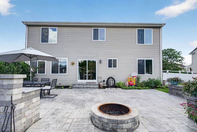 25102 Presidential Avenue, Plainfield, IL 60544