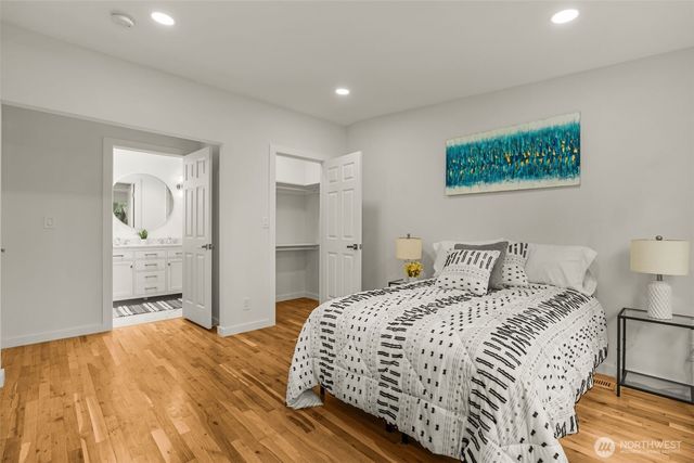 12569 37th Avenue NE, Seattle, WA 98125