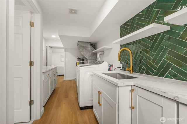 12569 37th Avenue NE, Seattle, WA 98125