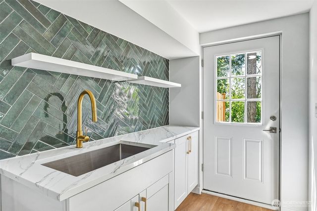 12569 37th Avenue NE, Seattle, WA 98125