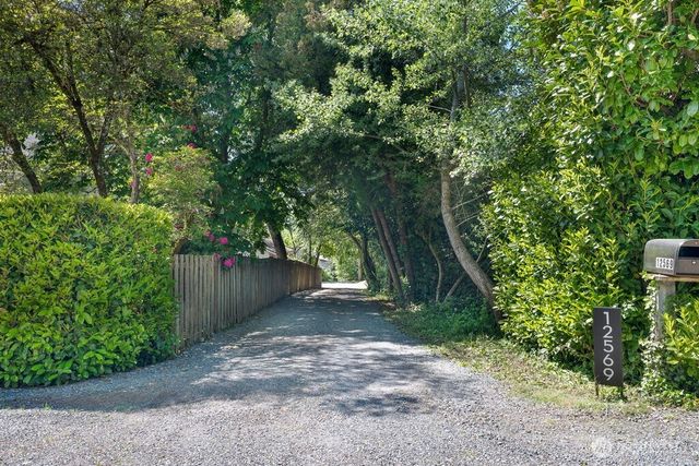 12569 37th Avenue NE, Seattle, WA 98125