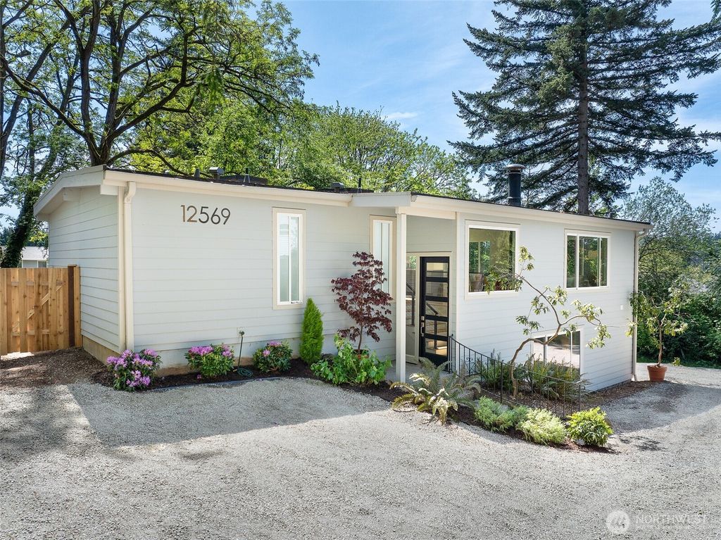 12569 37th Avenue NE, Seattle, WA 98125