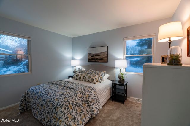 77 Tamarack Trail, Saratoga Springs, NY 12866