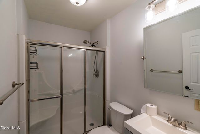 77 Tamarack Trail, Saratoga Springs, NY 12866