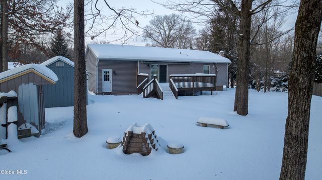 77 Tamarack Trail, Saratoga Springs, NY 12866