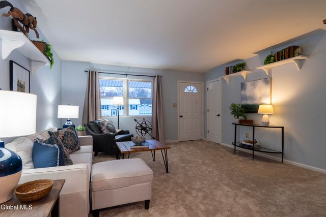 77 Tamarack Trail, Saratoga Springs, NY 12866