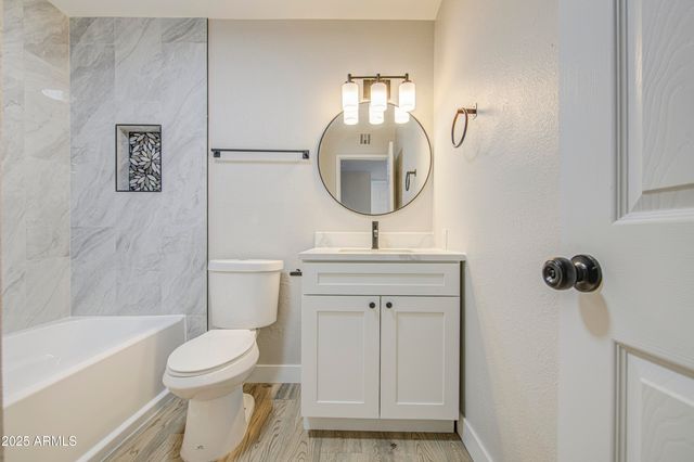 3238 W ALTADENA Avenue, Phoenix, AZ 85029