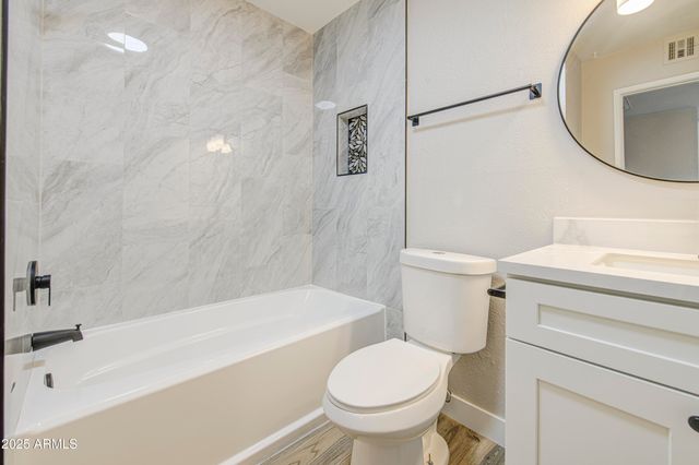 3238 W ALTADENA Avenue, Phoenix, AZ 85029