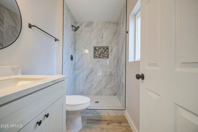 3238 W ALTADENA Avenue, Phoenix, AZ 85029