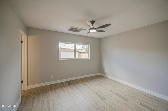 3238 W ALTADENA Avenue, Phoenix, AZ 85029