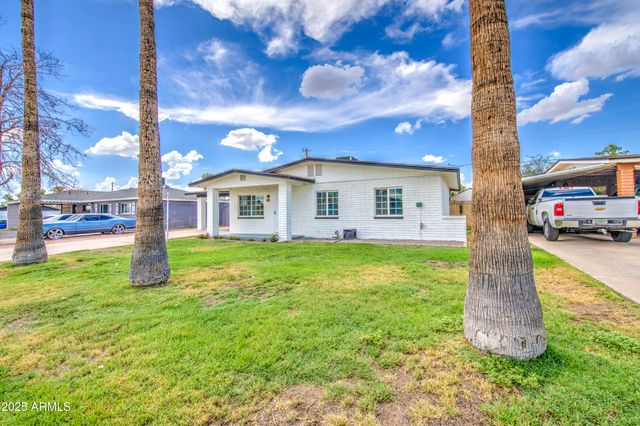 3238 W ALTADENA Avenue, Phoenix, AZ 85029