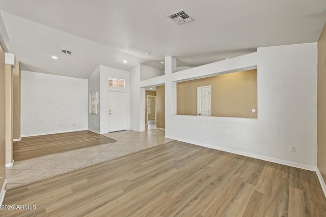 4008 W BLOOMFIELD Road, Phoenix, AZ 85029