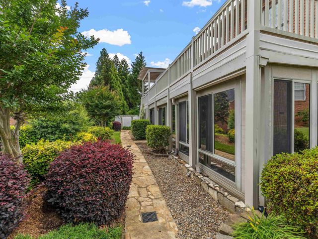 130 Roberts Meadow Loop, Spartanburg, SC 29307