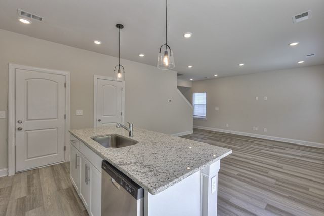 1753 Flora Grove, Hermitage, TN 37076