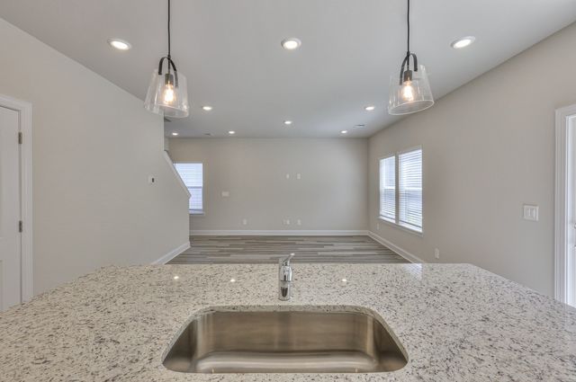 1753 Flora Grove, Hermitage, TN 37076