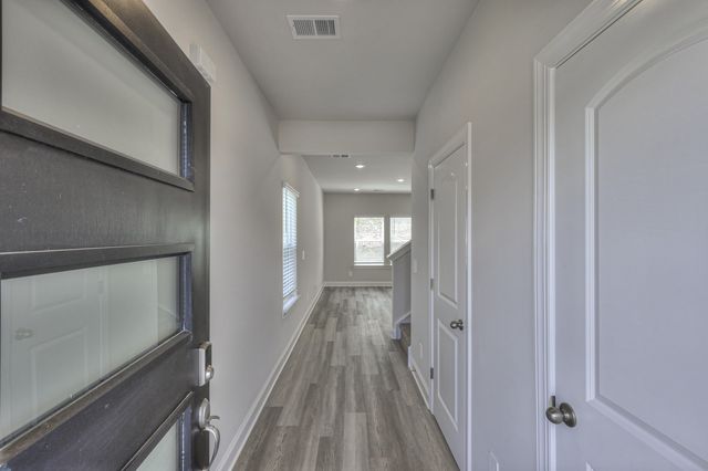 1753 Flora Grove, Hermitage, TN 37076
