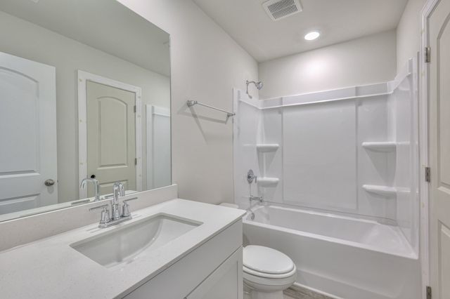 1753 Flora Grove, Hermitage, TN 37076