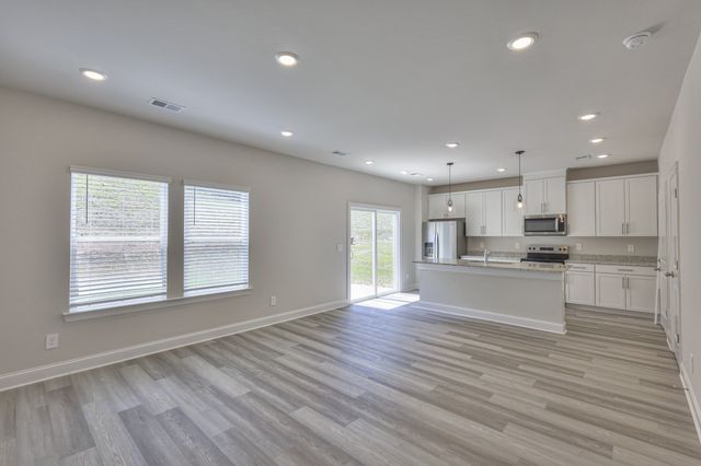 1753 Flora Grove, Hermitage, TN 37076