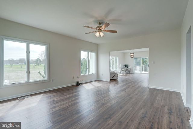 284 PALMER DR, Lottsburg, VA 22511
