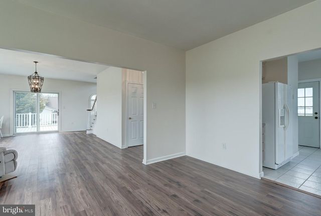 284 PALMER DR, Lottsburg, VA 22511