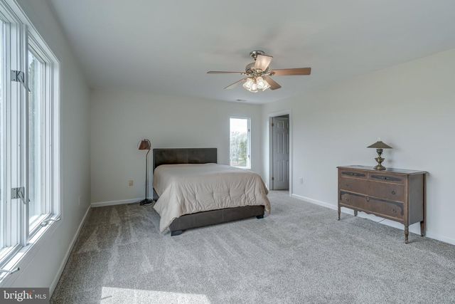 284 PALMER DR, Lottsburg, VA 22511