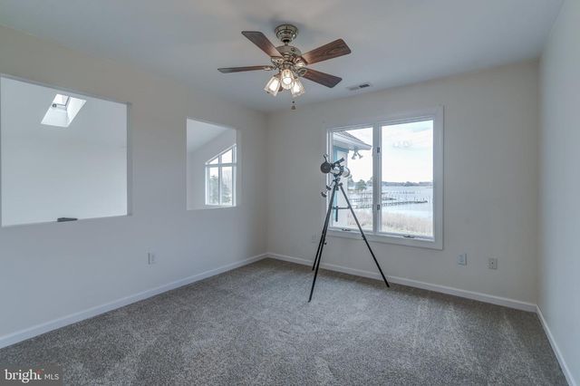 284 PALMER DR, Lottsburg, VA 22511