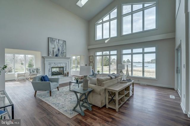 284 PALMER DR, Lottsburg, VA 22511