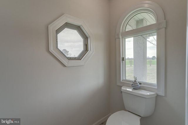 284 PALMER DR, Lottsburg, VA 22511