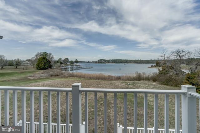 284 PALMER DR, Lottsburg, VA 22511