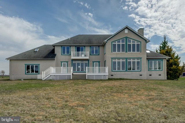 284 PALMER DR, Lottsburg, VA 22511