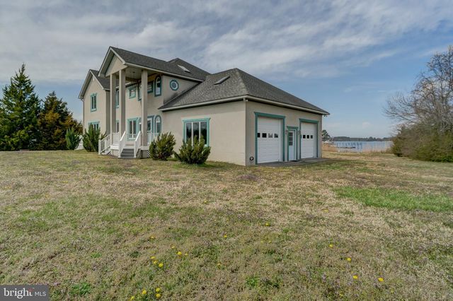 284 PALMER DR, Lottsburg, VA 22511