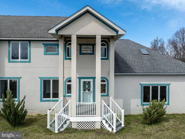 284 PALMER DR, Lottsburg, VA 22511