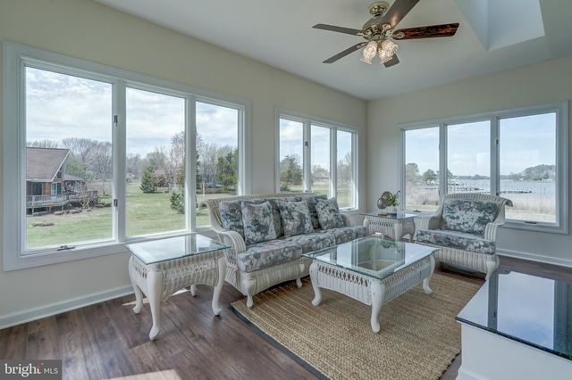 284 PALMER DR, Lottsburg, VA 22511