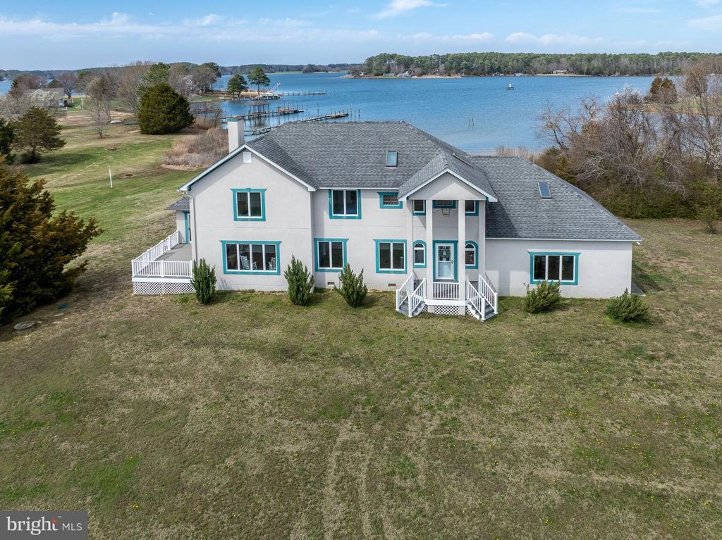 284 PALMER DR, Lottsburg, VA 22511