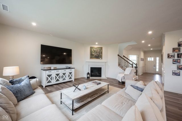 13530 Longrise Lane, Fishers, IN 46037