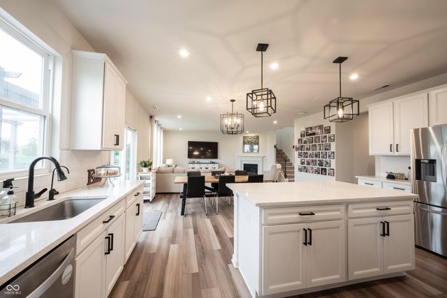 13530 Longrise Lane, Fishers, IN 46037