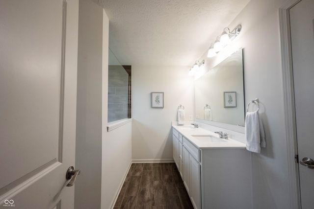 13530 Longrise Lane, Fishers, IN 46037