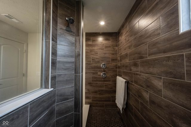 13530 Longrise Lane, Fishers, IN 46037