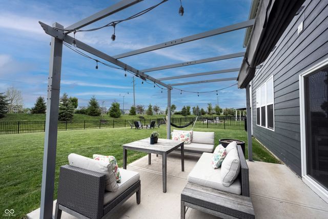 13530 Longrise Lane, Fishers, IN 46037
