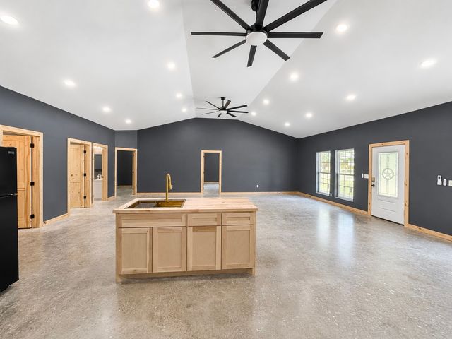 381 Vz County Road 1922, Fruitvale, TX 75127