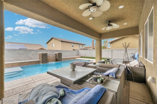 2593 Indigo Cloud Court, Las Vegas, NV 89142