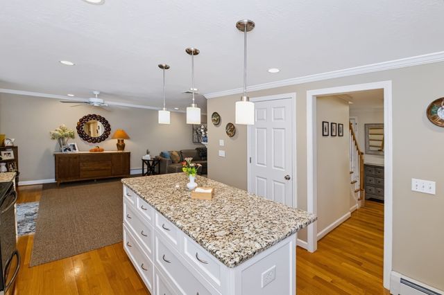 44 Clark Rd, Sturbridge, MA 01518