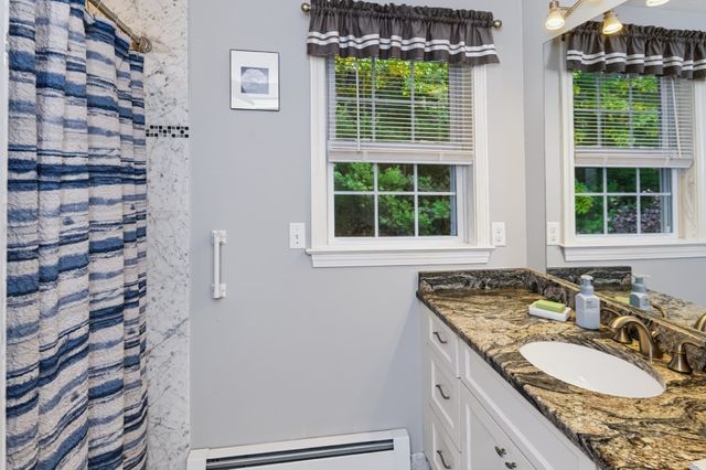 44 Clark Rd, Sturbridge, MA 01518