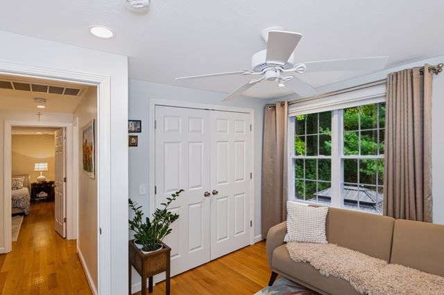 44 Clark Rd, Sturbridge, MA 01518