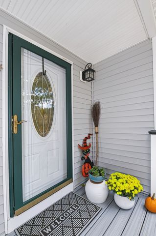 44 Clark Rd, Sturbridge, MA 01518